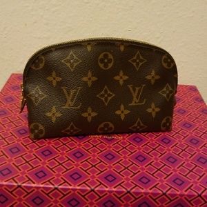 LV Cosmetic